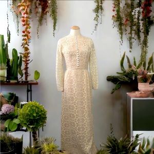 Vintage 1960s wedding dress